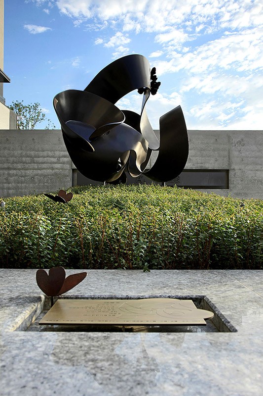 新業(yè) A PLUS 公共藝術品 —【乘著風】