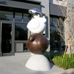 宜家公共藝術(shù)品-平凡的幸福/承擔(dān)。父母永遠(yuǎn)是孩子走向完美人生的基石與溫暖的避風(fēng)港。