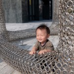 藝術(shù)家將日常的感受與體會，幻化成作品豐富的圖說語彙，陪伴住戶一同度過美好時光。