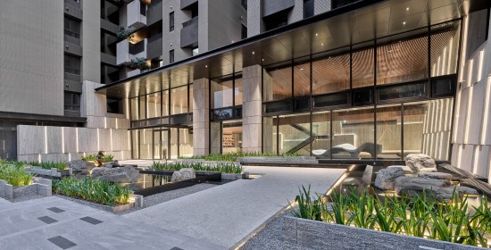 入口迎賓廣場    實(shí)景圖