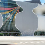 一年一度的新業(yè)藝文日，邀請新業(yè)住戶相聚『臺中國家歌劇院』，共赴一場身歷其境的職人音樂劇，度過充滿知性的週末午后。