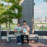 與家人親友相約一場藝遊時光，享受創(chuàng)作的過程，同時也在與自己對話，讓身心放鬆的溫柔練習(xí)。