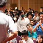 傾聽住戶們對於「家」的想法與期待，建立起與住戶間的情感交流及累積信任的橋樑。