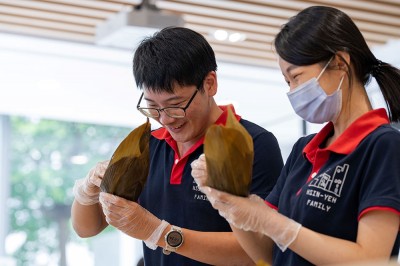 端午粽情意 新業(yè)建設(shè)包粽與獨(dú)居長(zhǎng)輩同樂(lè)